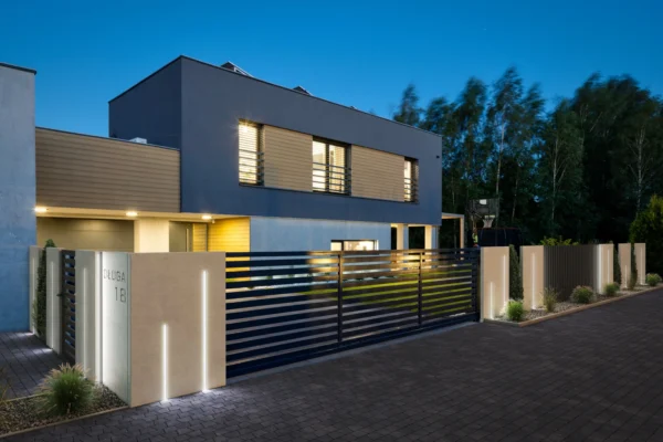 g55.webp Mur ogrodzeniowy z betonu architektonicznego LAMPA LED
